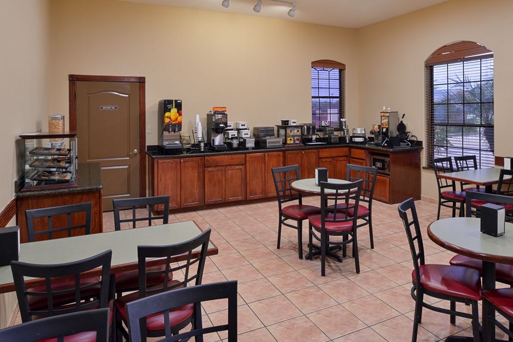 Americas Best Value Inn & Suites San Benito Facilities photo